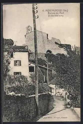AK Montauroux, Ruines du Fort St-Barthélemy