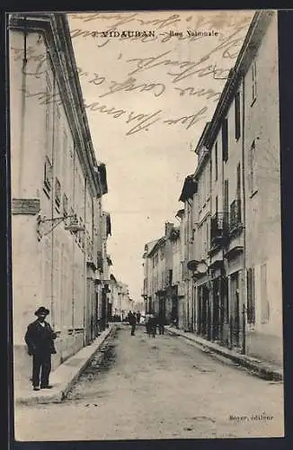 AK Vidauban, Rue Nationale avec passants et immeubles