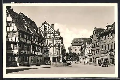 AK Forchheim / Bayern, Brunnen und Fachwerkhäuser Sattlertorstrasse