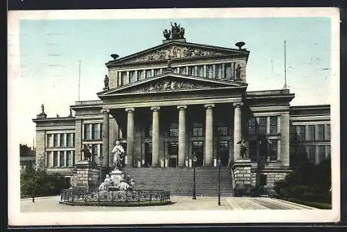 AK Berlin, Schauspielhaus mit Denkmal, Gendarmenmarkt
