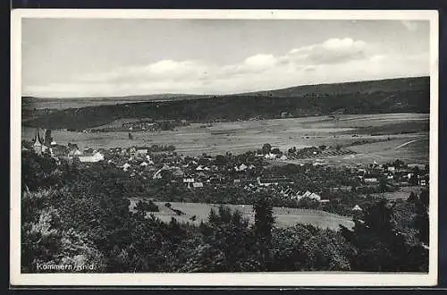 AK Kommern /Rnld., Ortsansicht mit Landschaft
