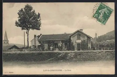 AK Lay-St-Christophe, La Gare, Bahnhof