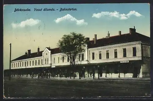 AK Békéscsaba, Bahnstation mit Bahnsteig