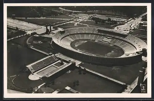 AK Berlin, Luftbild des Reichssportfeldes, Olympiastadion mit Schwimmstadion