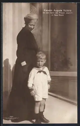 AK Kaiserin Auguste mit Prinz Joachim von Preussen in Haus Doorn