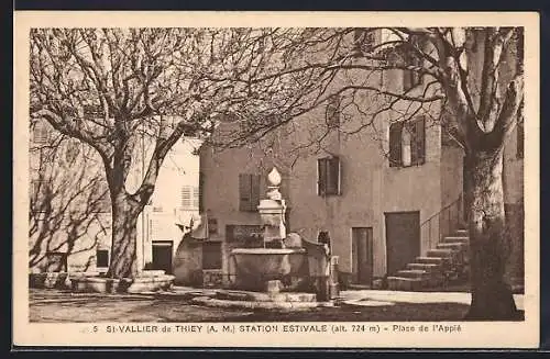 AK Saint-Vallier-de-Thiey, Station estivale et fontaine sur la Place de l`Appié