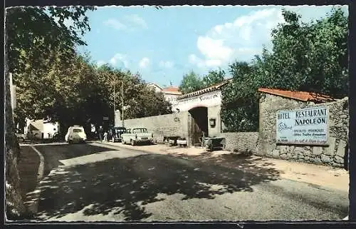 AK Saint-Vallier-de-Thiey, Route Napoléon et le Restaurant « Chez Titine »