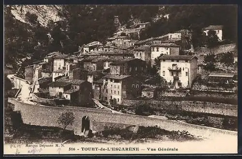 AK Touët-de-l`Escarène, Vue générale du village pittoresque dans la vallée