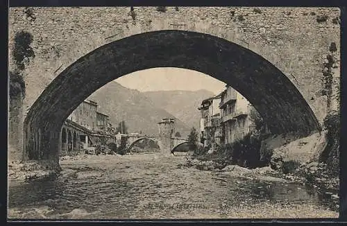 AK Sospel, Vue pittoresque des ponts sur la rivière sous l`arche de pierre