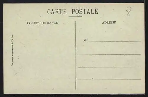 AK Villars-du-Var, La Promenade avec vue sur les montagnes et les maisons adjacentes