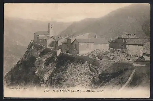 AK Venanson, Vue du village