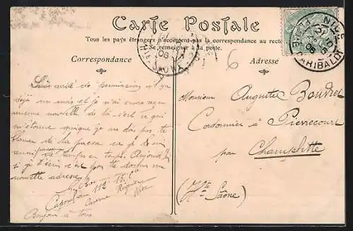 AK Villeneuve-Loubet, Vue générale du village sur la colline