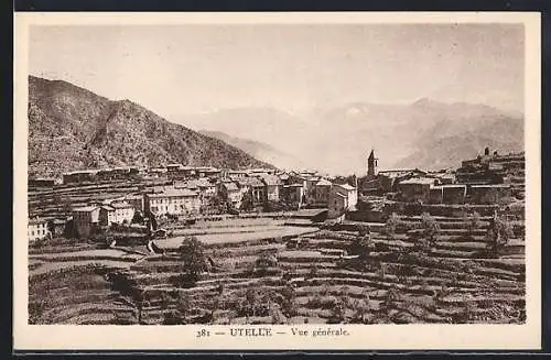 AK Utelle, Vue générale du village et des terrasses agricoles