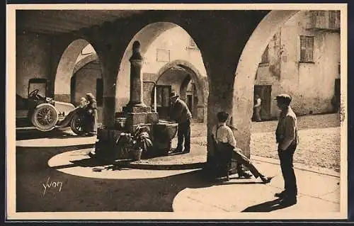 AK Sospel, Arcades et vieille Fontaine