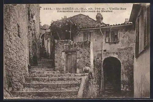 AK Sainte-Agnès, Vieille Rue et escaliers pittoresques