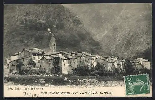 AK Saint-Sauveur, Vallée de la Tinée avec vue sur le village et les montagnes environnantes