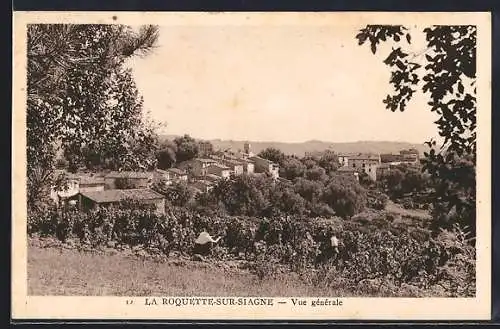 AK La Roquette-sur-Siagne, Vue générale du village et des vignes environnantes