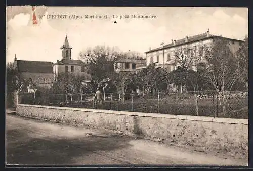 AK Touet-de-l`Escarène, Le petit Montmartre et l`église en arrière-plan