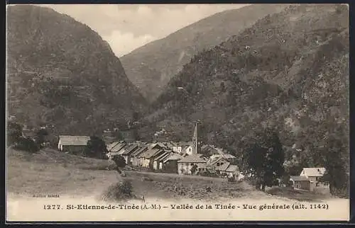 AK Saint-Étienne-de-Tinée, Vallée de la Tinée, Vue générale (alt. 1142)