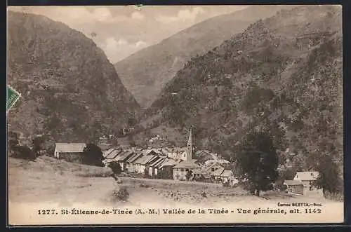 AK Saint-Étienne-de-Tinée, Vallée de la Tinée, Vue générale, alt. 1142