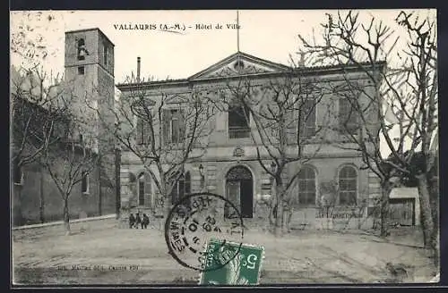 AK Vallauris, Hôtel de Ville et place devant l`édifice