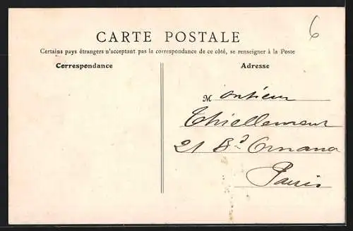 AK Villefranche, La Rade avec vue sur le rivage et les bâtiments en bord de mer