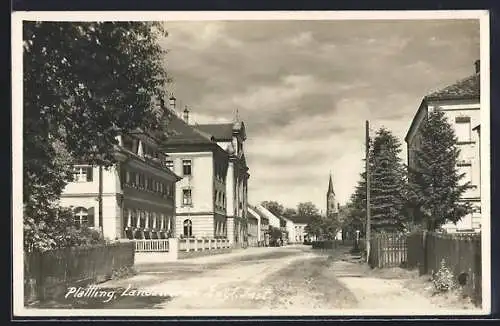 AK Plattling, Landauerstrasse mit Blick zur Kirche