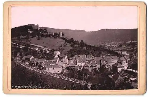 Fotografie Lautz, Darmstadt, Ansicht Hirschhorn, Teilansicht des Ortes mit Gleisen