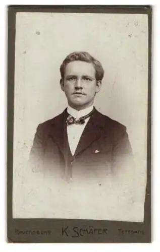 Fotografie K. Schäfer, Ravensburg, Gartenstrasse, Porträt eines jungen Mannes