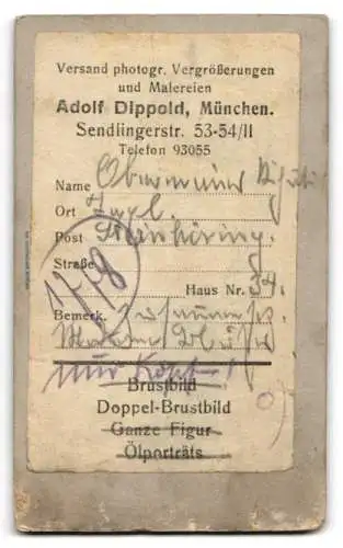 Fotografie Joh. Verra, Rosenheim a. Inn, Brustbild einer Frau mit elegantem Kleid