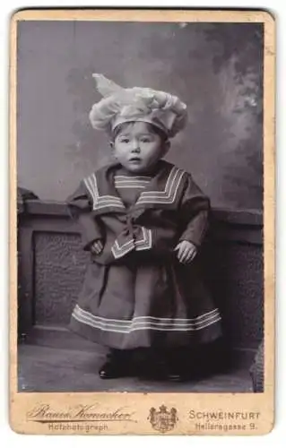 Fotografie Bauer-Kornacher, Schweinfurt, Hellersgasse 9, Kleinkind in Matrosenkleidung