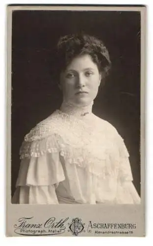 Fotografie Franz Orth, Aschaffenburg, Alexandrastrasse 1b, Porträt einer Frau