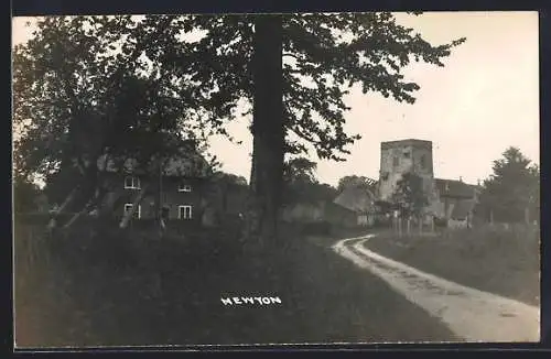 AK Newton, street scene