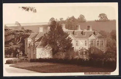 AK Woodford, Heale House