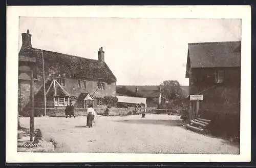 AK Fovant, street scene with buildings