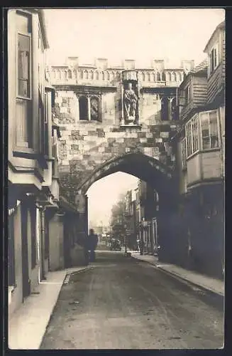 AK Salisbury, street scene with gate