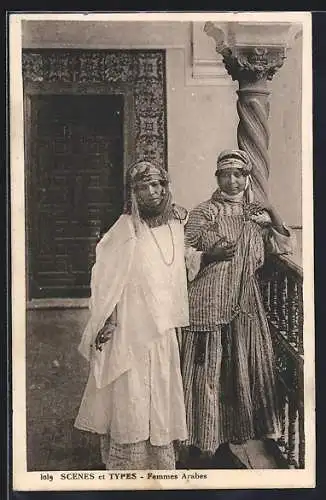 AK Femmes Arabe, Scenes et Types