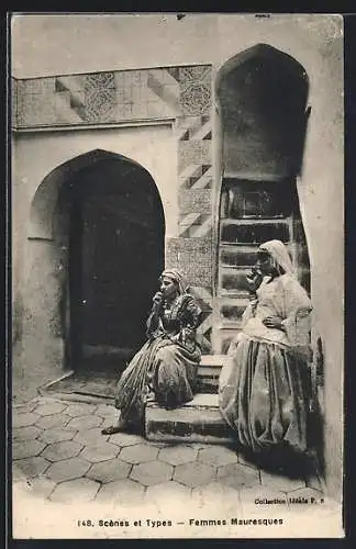 AK Femmes Mauresques, Scènes et Types