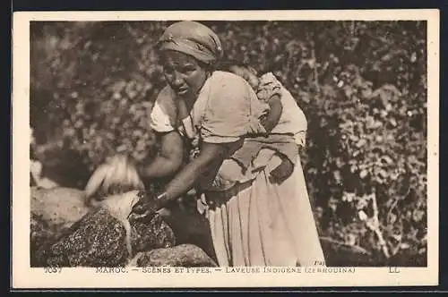 AK Maroc, Laveuse Indigene, Zerhouina