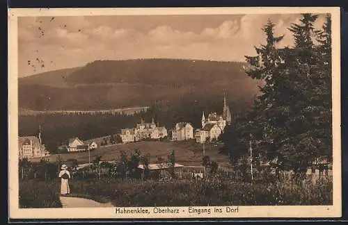 AK Hahnenklee /Oberharz, Eingang ins Dorf mit Panorama