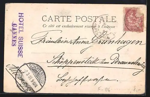 AK Cannes, Promenade de la Croisette avec passants et palmiers