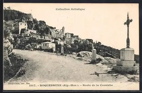 AK Roquebrune, Route de la Corniche avec vue sur le village et croix en pierre