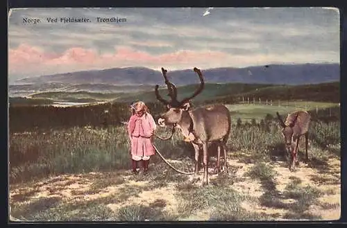 AK Trondhjem, Norwegisches Mädchen mit Rentieren