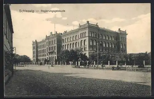 AK Schleswig, Regierungsgebäude im Sonnenschein