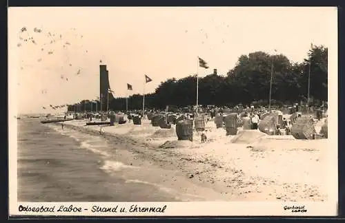 AK Laboe, Strand und Ehrenmal