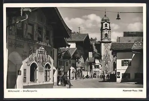 AK Mittenwald, Strassenpartie mit Cafe-Konditorei und Turm
