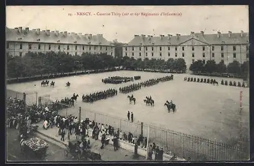 AK Nancy, Caserne Thiry, 26e et 69e Régiments d`Infanterie en parade