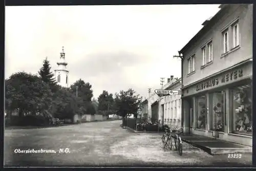 AK Obersiebenbrunn, Am Kaufhaus Weyer