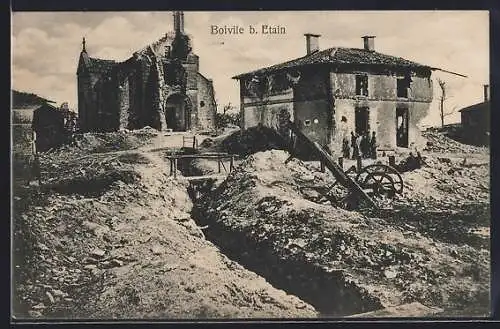 AK Boiville, Soldaten vor einer Hausruine und zerstörten Kirche