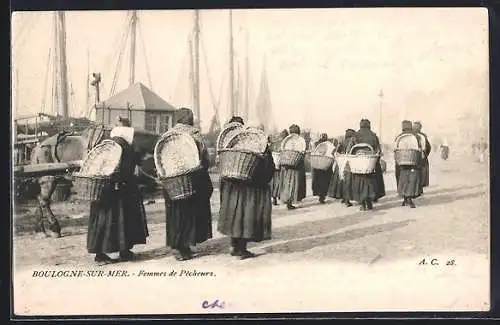 AK Boulogne-sur-Mer, Femmes de Pècheurs